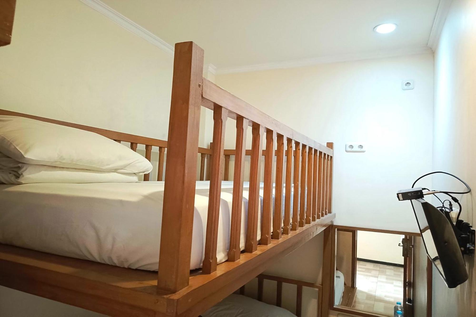 Java Capsule Hotel Malang Exterior foto